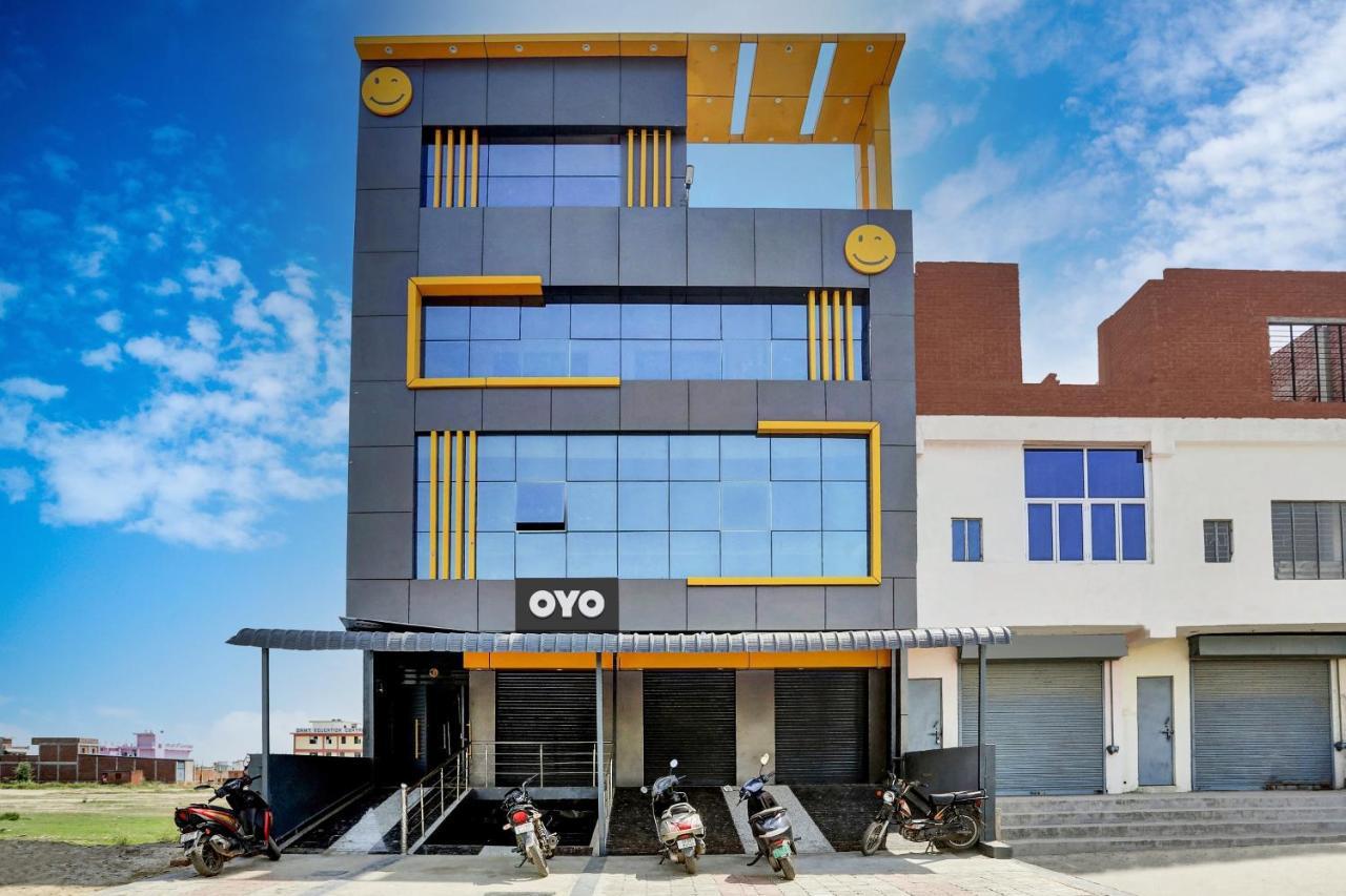 Hotel O Amantran Kanpur Eksteriør billede