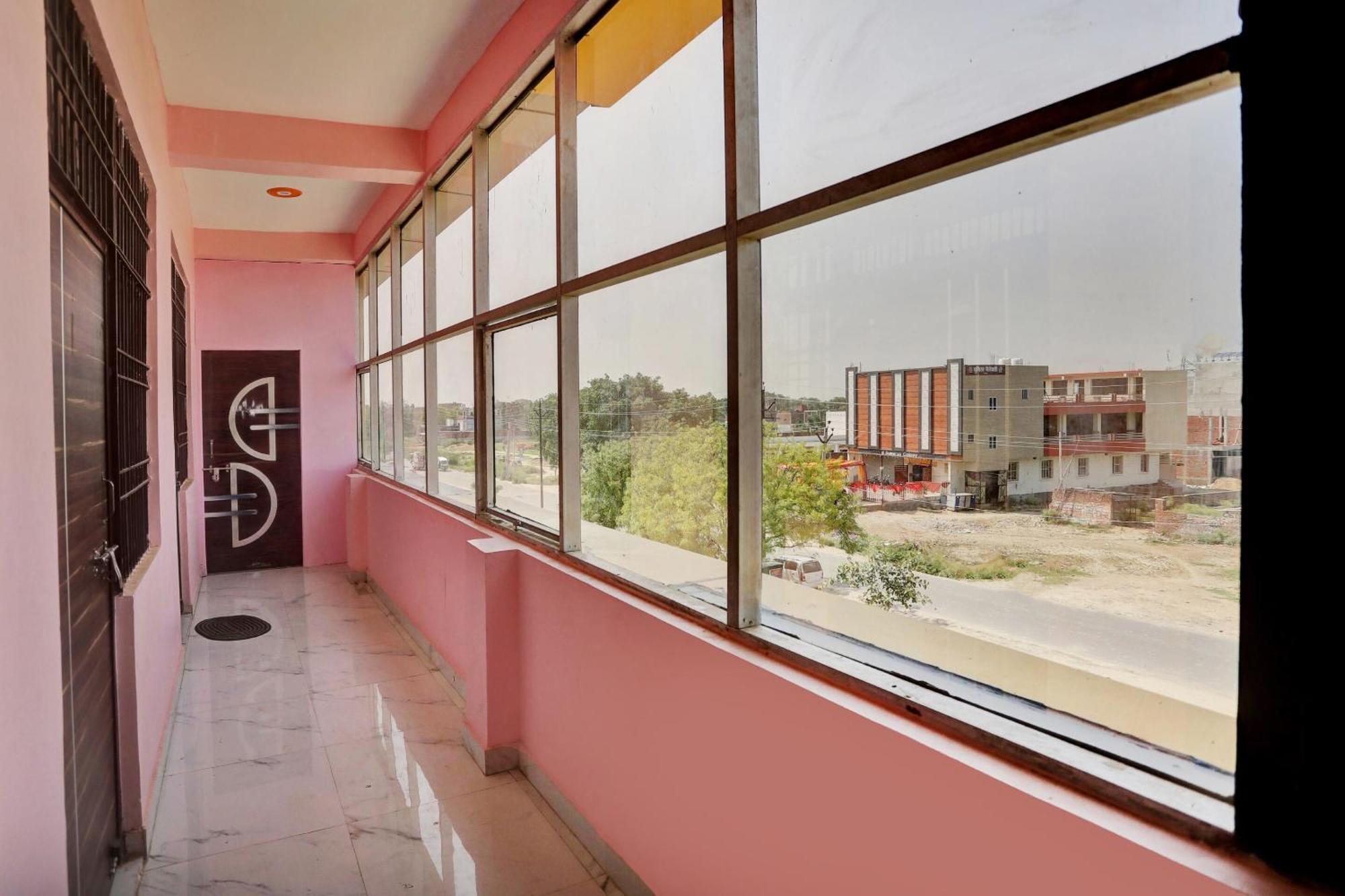 Hotel O Amantran Kanpur Eksteriør billede